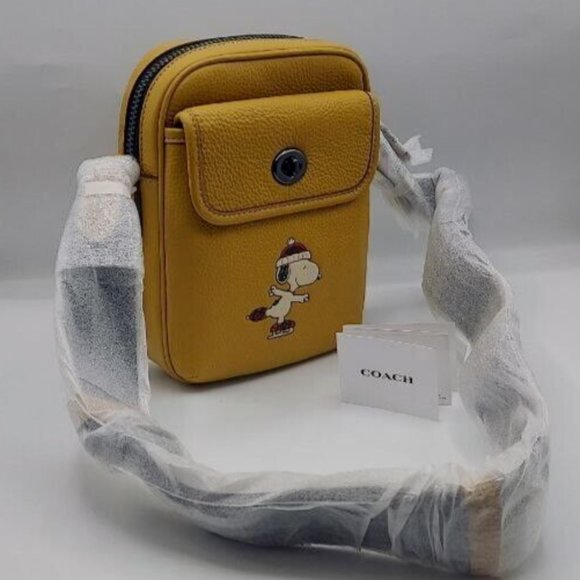 NWT Coach X Peanuts Heritage Crossbody With Snoopy Motif Pebble Leather CE613 - Picture 3 of 15